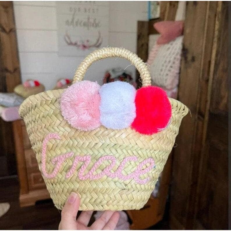 50% Off PERSONALIZED BASKET,bridal shower bags,customized straw bags,custom beach bag,straw tote,embroidered bags