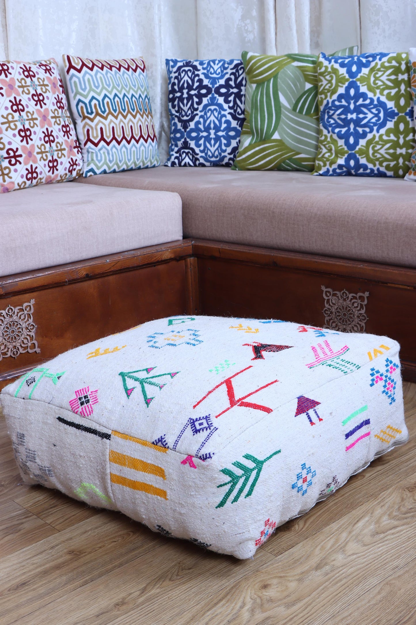 Moroccan Kilim Pouf, Vintage Ottoman, Square Floor Cushion, Yoga Meditation Pouf, Colorful Outdoor Pillow