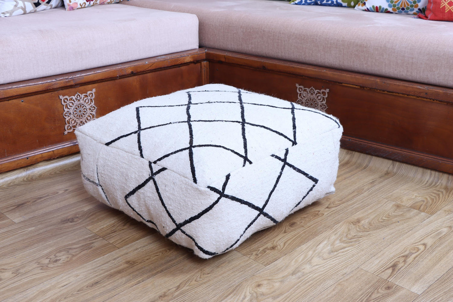 Moroccan Kilim Pouf, Floor Pouf, Vintage Moroccan Ottoman, Beni Ourain Square Pouf, Yoga Meditation Cushion, Outdoor Kilim Pillows