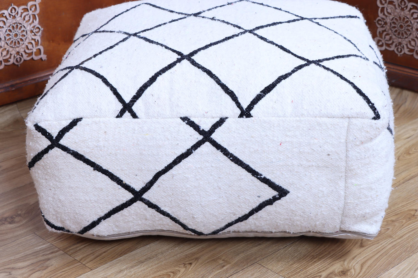 Moroccan Kilim Pouf, Floor Pouf, Vintage Moroccan Ottoman, Beni Ourain Square Pouf, Yoga Meditation Cushion, Outdoor Kilim Pillows